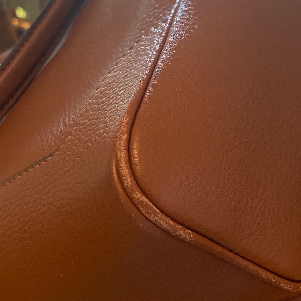 Tory Burch Tan Structured Tote with Gold Logo - Picture 8 of 10